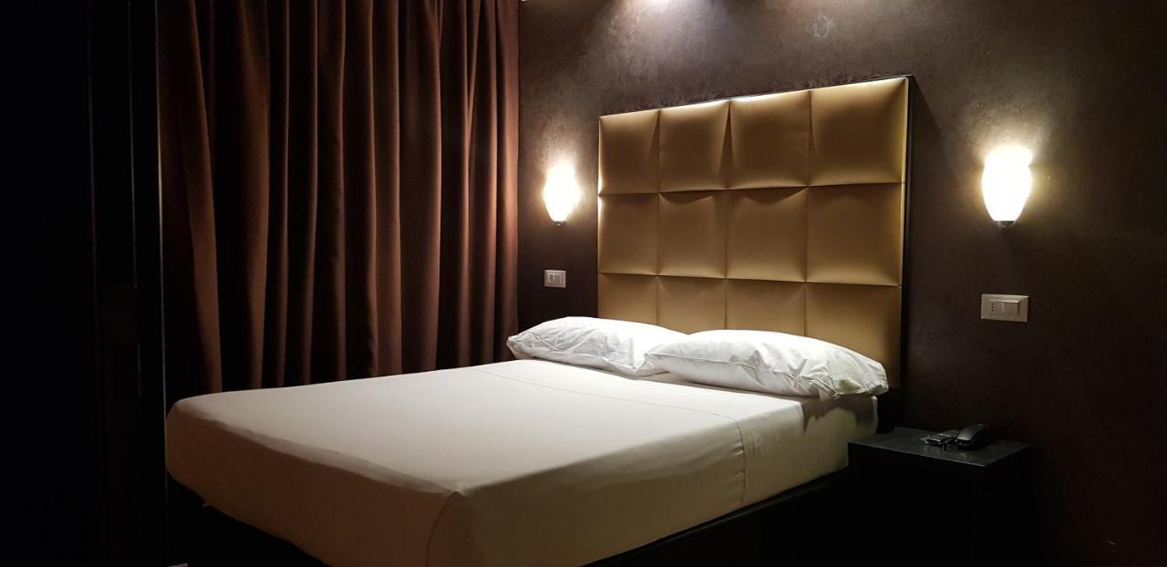 Leoni Hotel & Private Spa شيتا سانت أنجيلو المظهر الخارجي الصورة