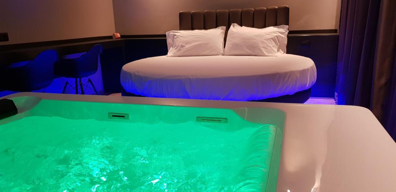 Leoni Hotel & Private Spa شيتا سانت أنجيلو المظهر الخارجي الصورة